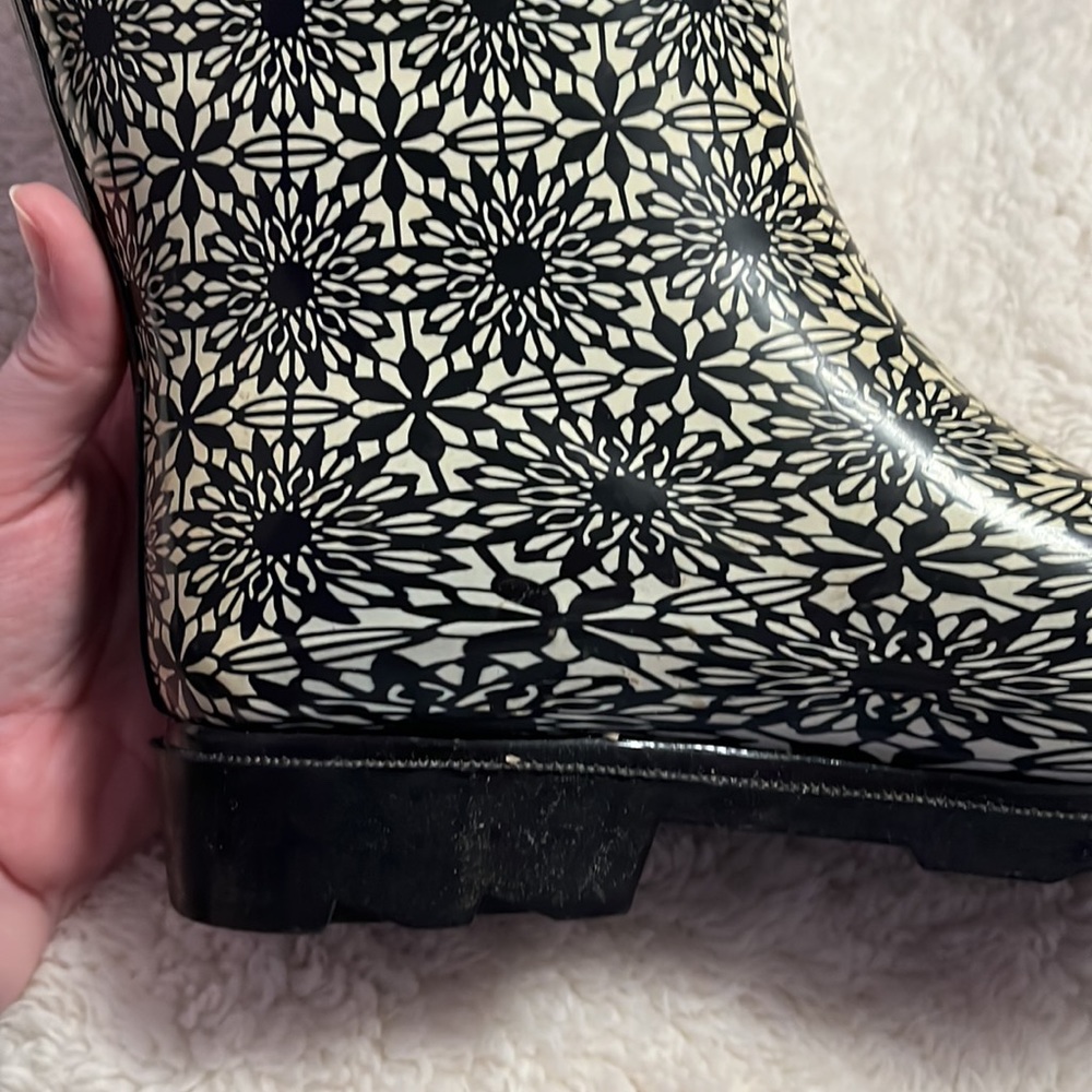 Rain Boots - Picture 10 of 17